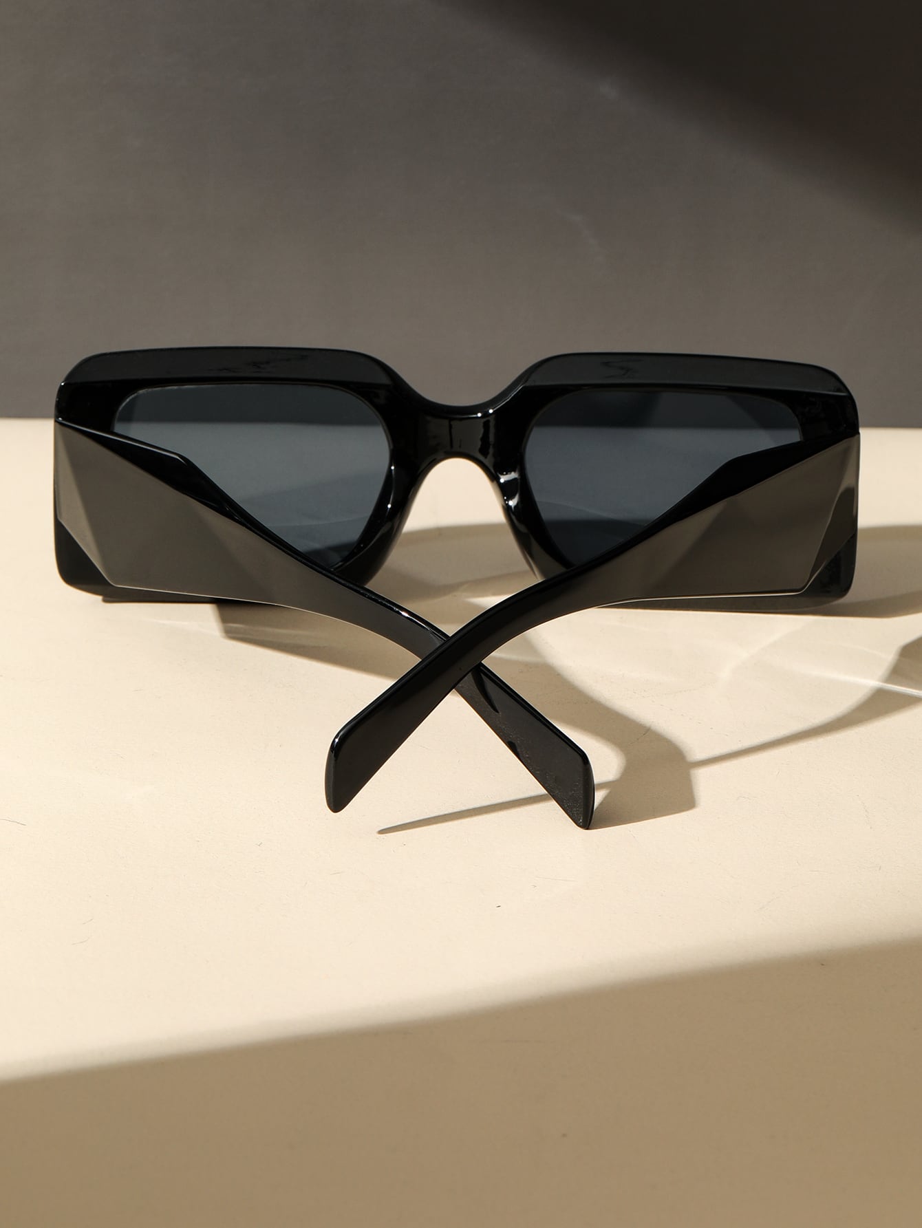 MetroFrame | Mode Brille mit quadratischem Rahmen