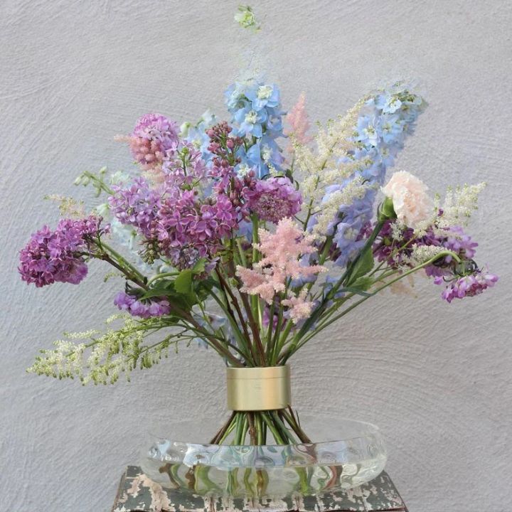1+1 Gratis | BlossomLock™ Spiralförmiger Blumenstielhalter