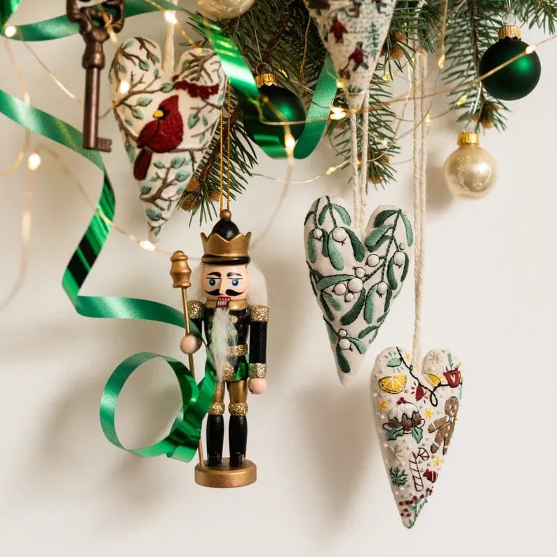 ThreadCherish® DIY-Stickerei-Set für Weihnachtsschmuck