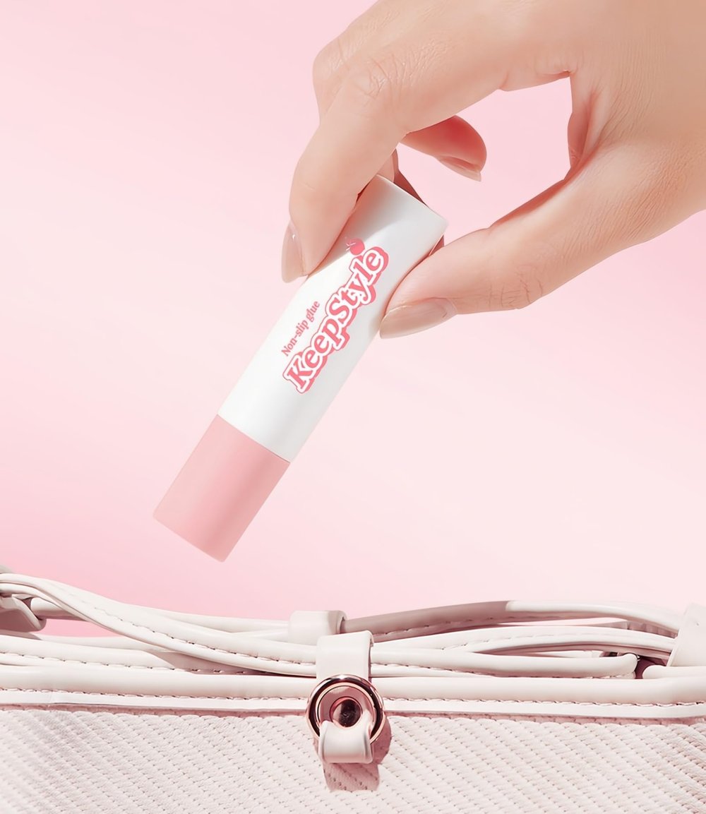 1+1 Gratis | InvisiBond™ | Roll-On Textilkleber für unsichtbaren Halt