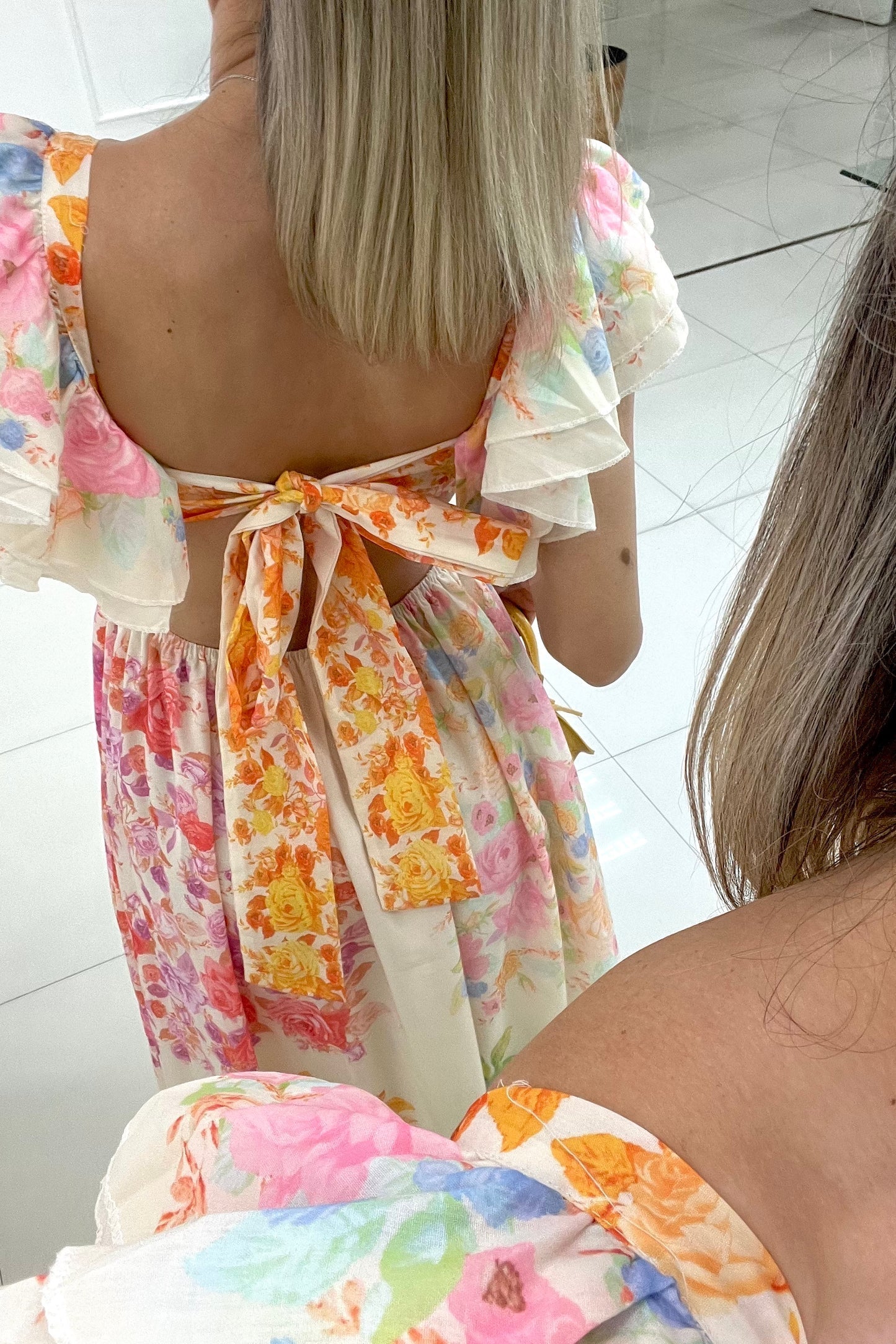 Zenvie™ | Blumen Maxi Kleid mit Rückenausschnitt