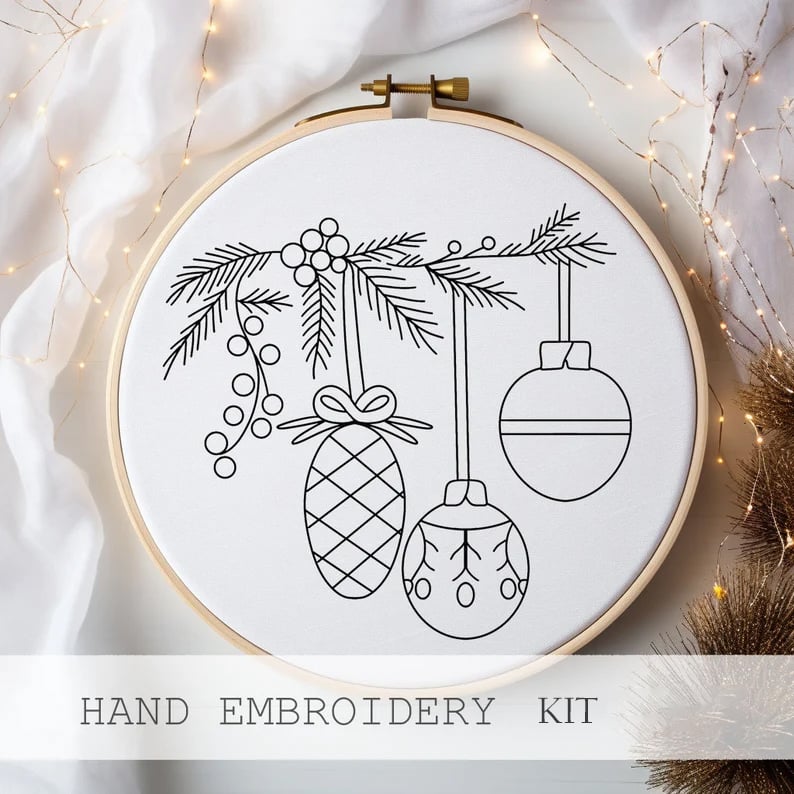 FrostMuse® | StitchScape Stickset – gemütliche Stickkunst für die Feiertage