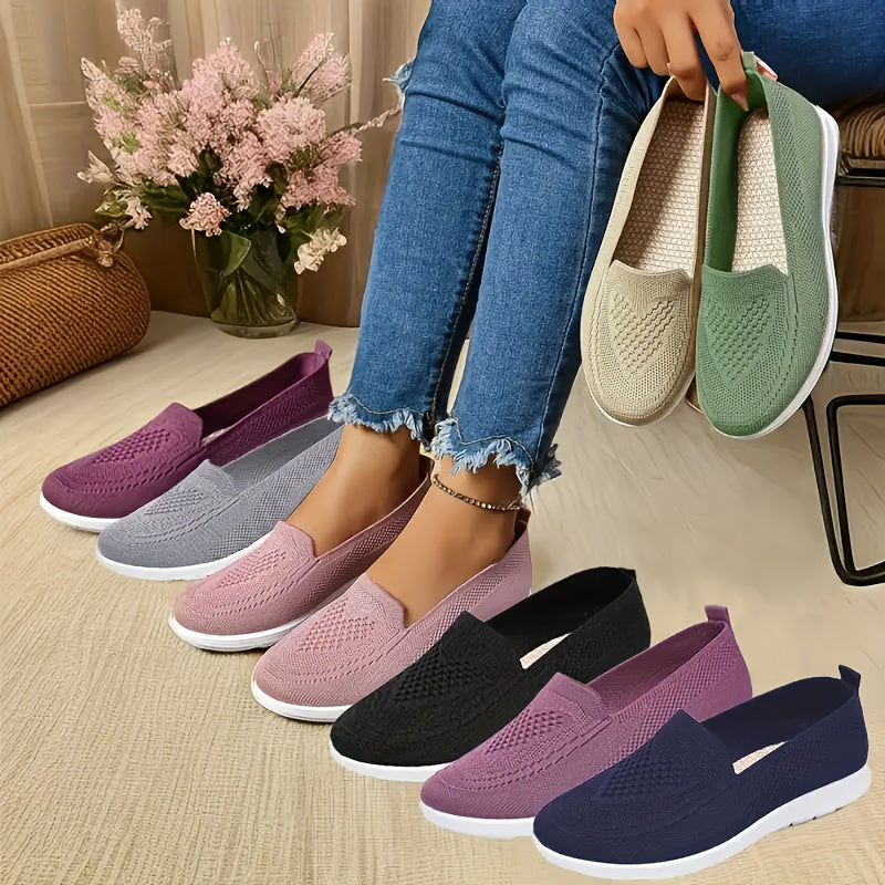 Damen-Slip-On-Sneaker in verschiedenen Farben aus atmungsaktivem Strickmaterial mit weißer Sohle – bequem und modisch für Alltag und Freizeit