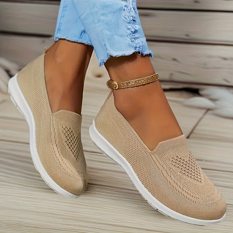 Damen-Slip-On-Sneaker in verschiedenen Farben aus atmungsaktivem Strickmaterial mit weißer Sohle – bequem und modisch für Alltag und Freizeit