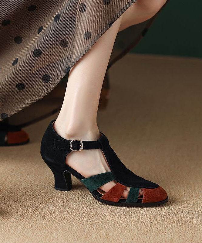 Strapure™ | Schwarze Sandalen mit klobigem Absatz aus Wildleder Elegante Spleißung Schnallenriemen
