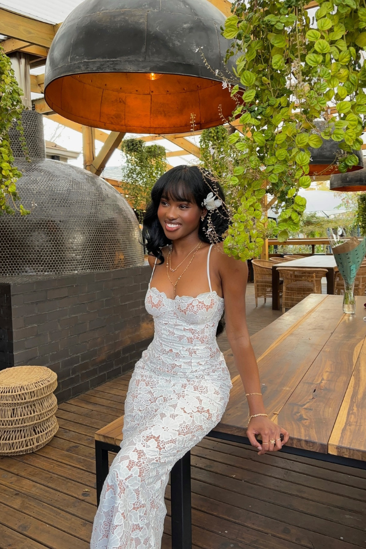 Madelyn | Lace Maxi Dress