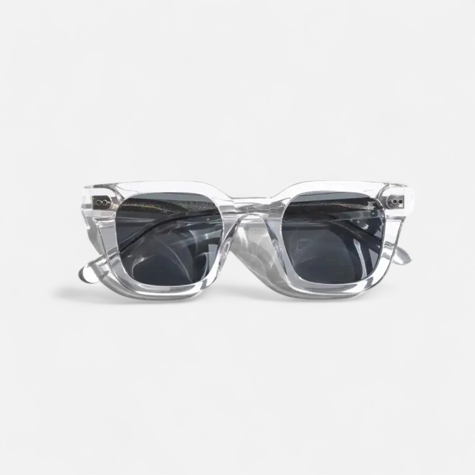 Nautical Set with Transparent Glasses – Nautical Precision, Modern Coastal Clarity