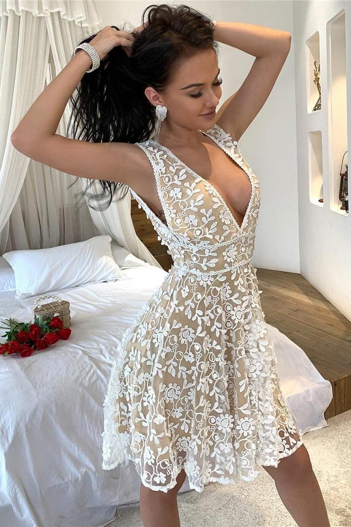 Dola™ Tiefes V-Ausschnitt-Blumenkleid
