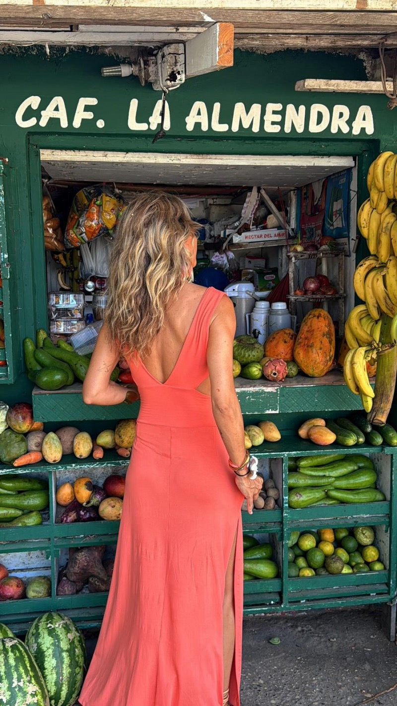 50% RABATT | BIANCA™ | TIEF AUSGESCHNITTENES KLEID