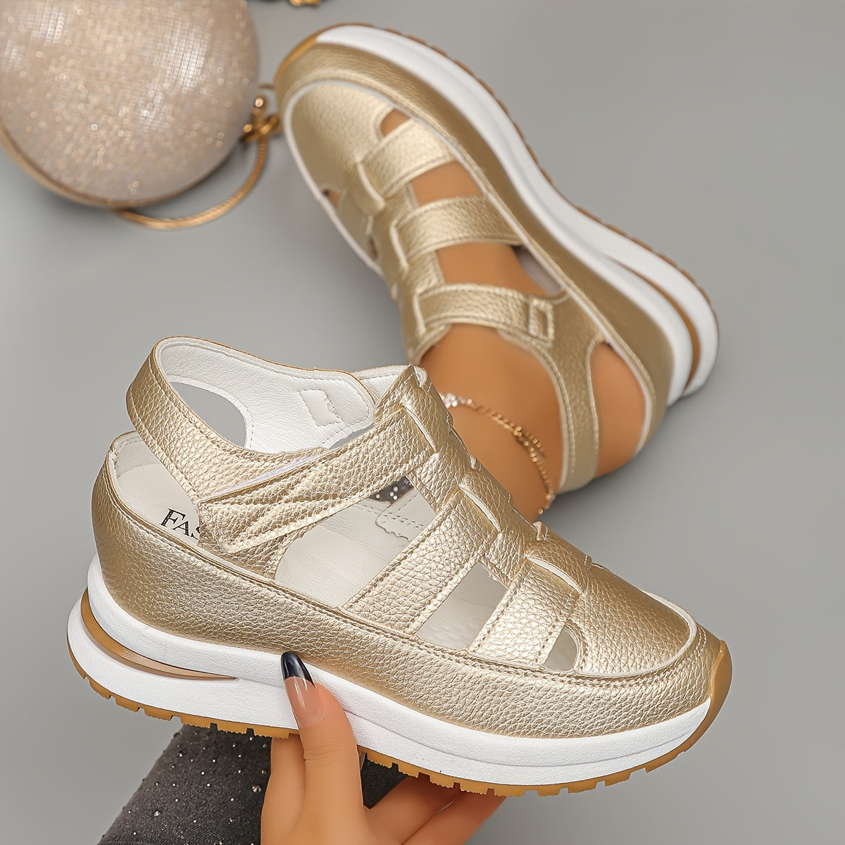 1+1 GRATIS | BellaRise® | Orthopädische Plateausandalen