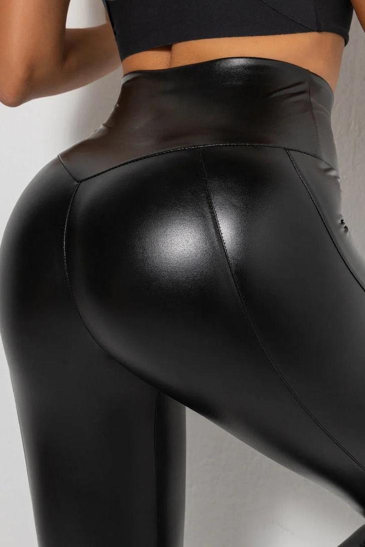 SculptLeather® | Lederhose, die die Taille betont