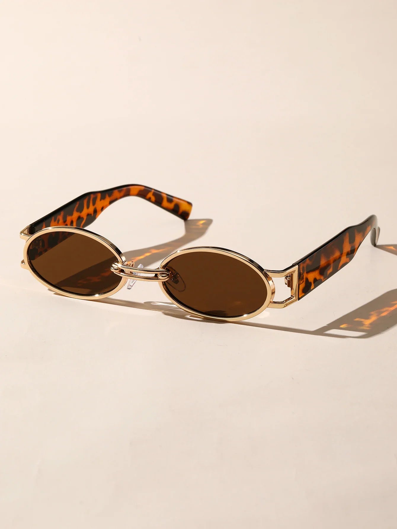 BelezaaChic | Sonnenbrille mit Goldrahmen