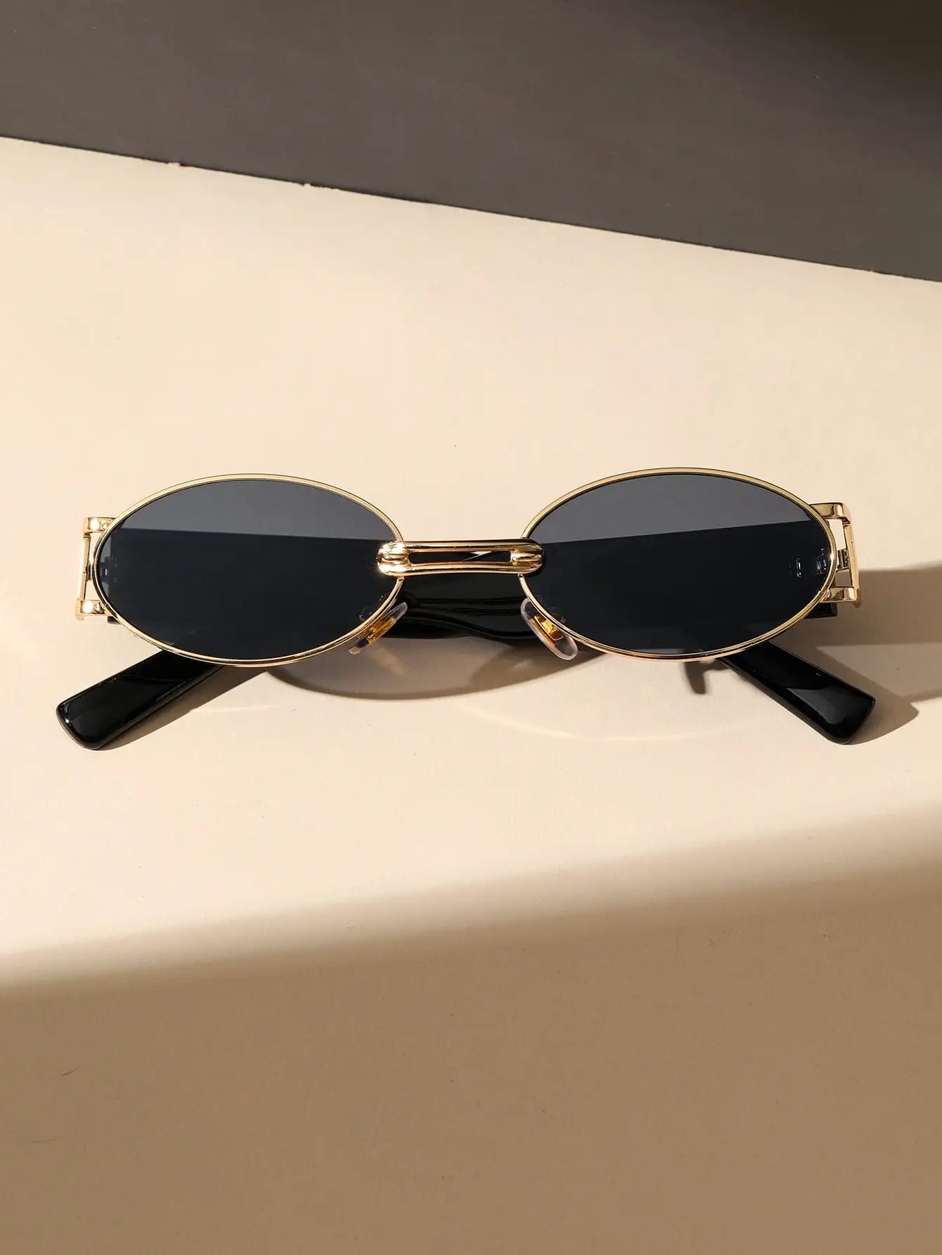 BelezaaChic | Sonnenbrille mit Goldrahmen