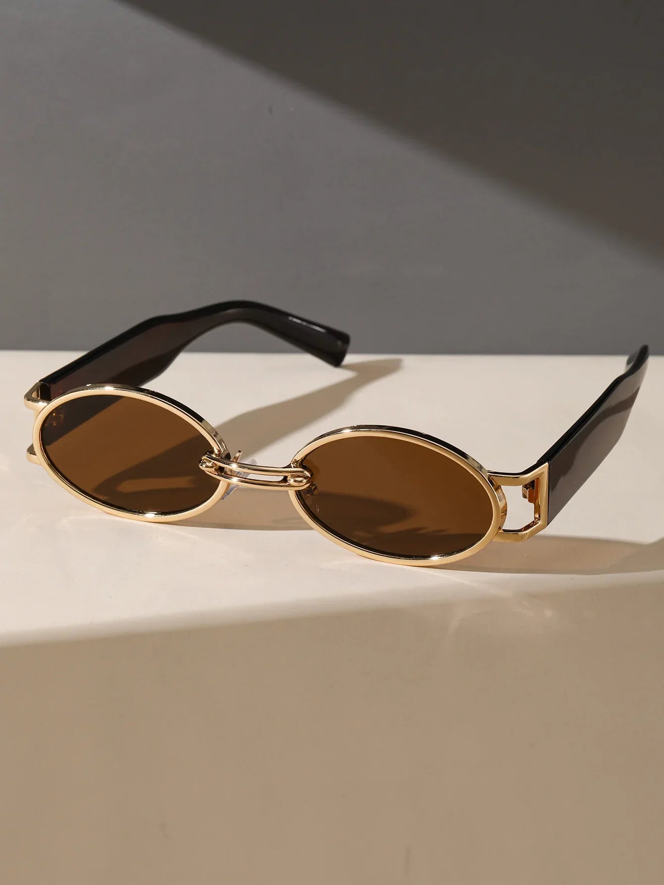BelezaaChic | Sonnenbrille mit Goldrahmen
