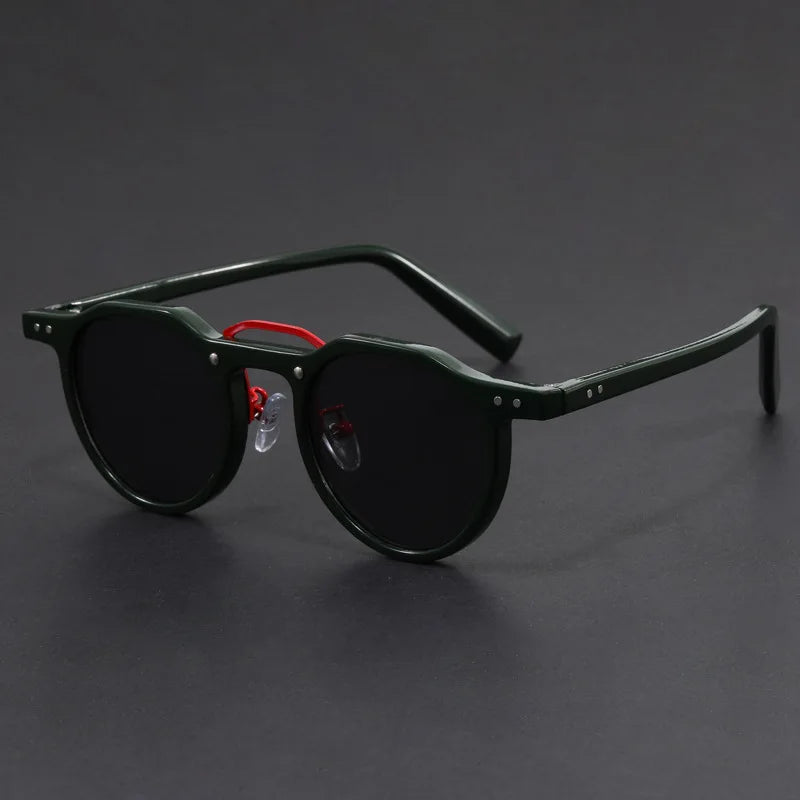 Runde Sonnenbrille mit transparentem Rahmen und braunen Gläsern, Retro Unisex Sonnenbrille mit Leopardenmuster Bügeln für Sommer und Freizeit