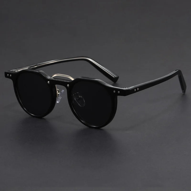 Runde Sonnenbrille mit transparentem Rahmen und braunen Gläsern, Retro Unisex Sonnenbrille mit Leopardenmuster Bügeln für Sommer und Freizeit