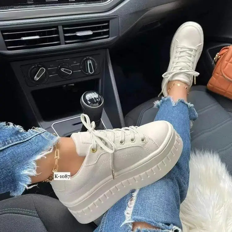 Strivana™ | Tough Turnschuhe
