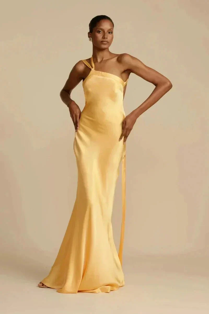 EvokeSlope® | Elegantes, einseitiges, rückenfreies Kleid