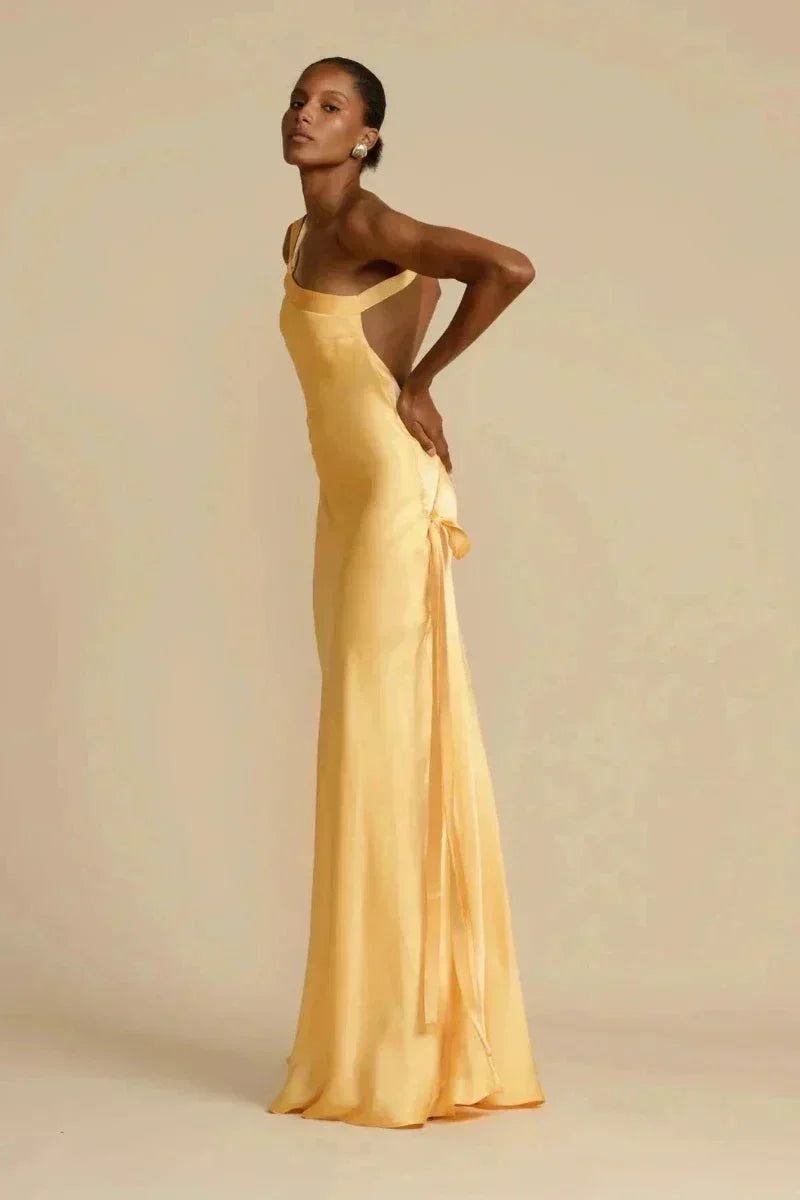 EvokeSlope® | Elegantes, einseitiges, rückenfreies Kleid