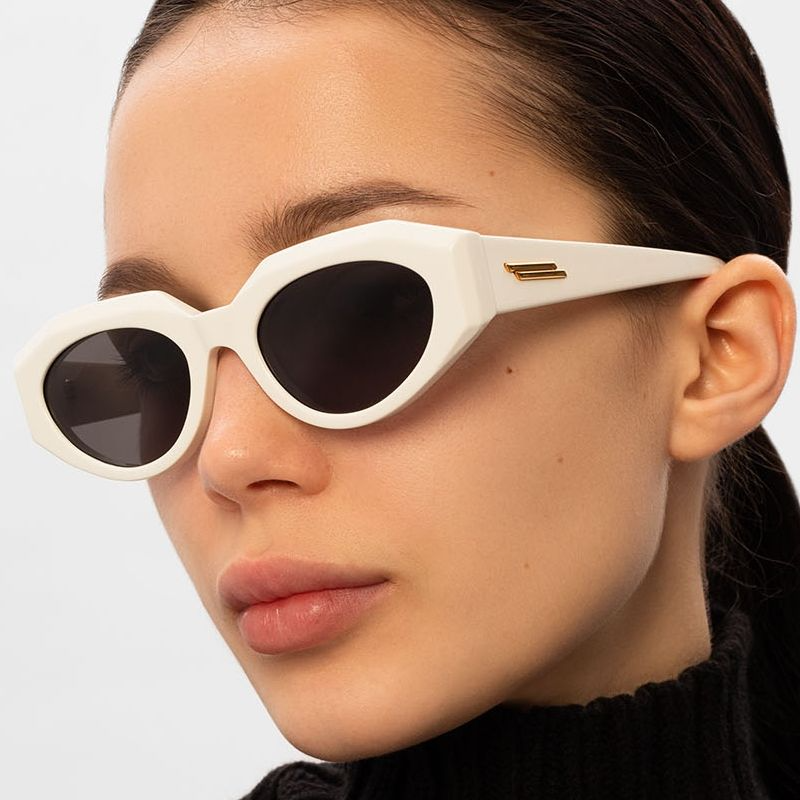 50% RABATT | SolarElegance | Eleganz-Sonnenbrille
