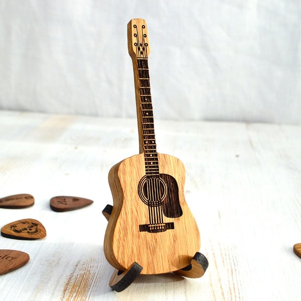 PickKeeper® Personalisierter Gitarrenpickhalter