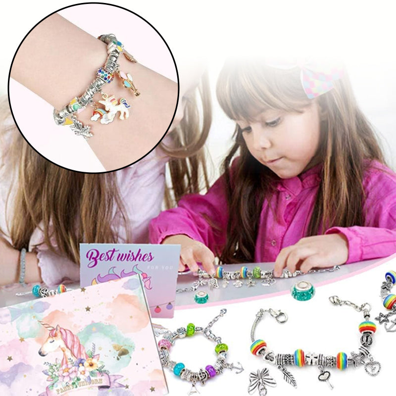 Charmify™ - Hilft Kindern, einzigartige, personalisierte Accessoires mit einem DIY-Ansatz zu entwerfen