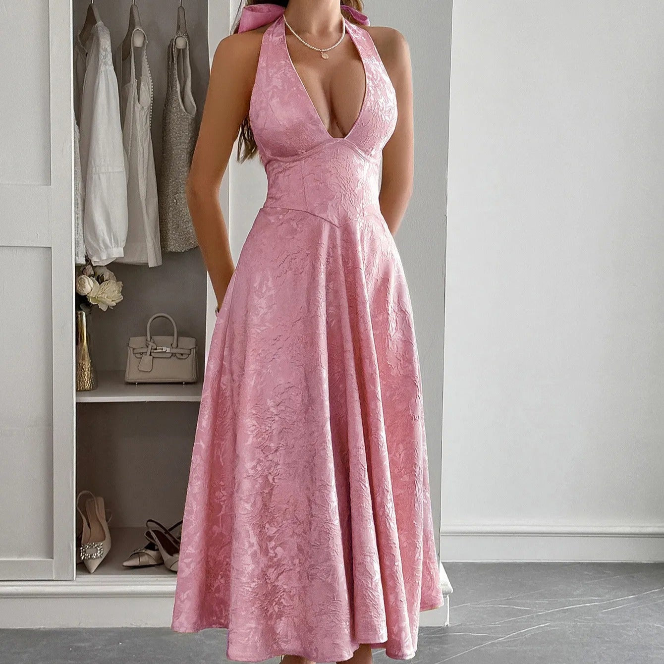 Jacquelle™ | Elegantes Damen Jacquard-Midikleid mit Neckholder