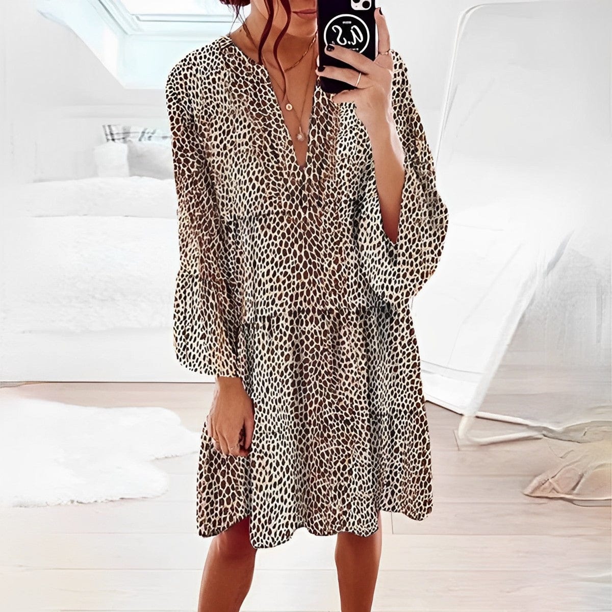 Inès Lavigne | Leopard Print Knielanges Kleid