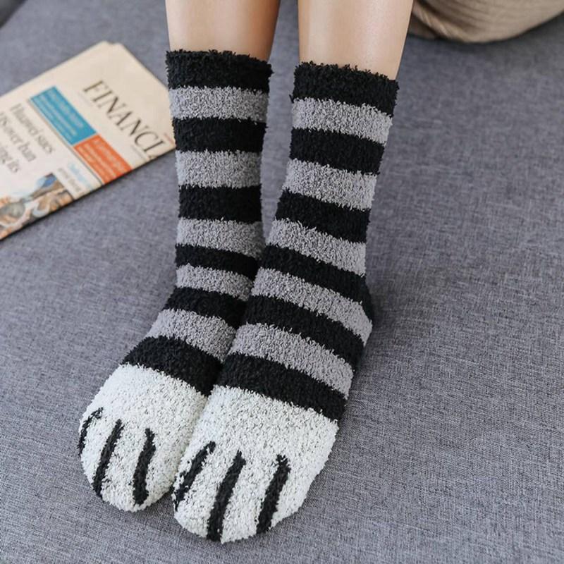 2+1 GRATIS | CottonPaw™ - Realistische Socken in Tierpfotenform