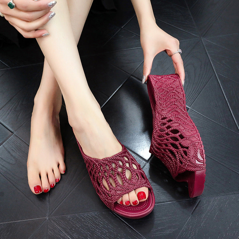 BreezCrest™ | Komfortable Damen-Sandale mit Keilabsatz und Cutout