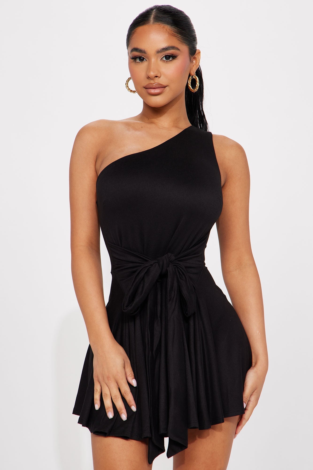 Nadine™ Kleid mit offener Schulter