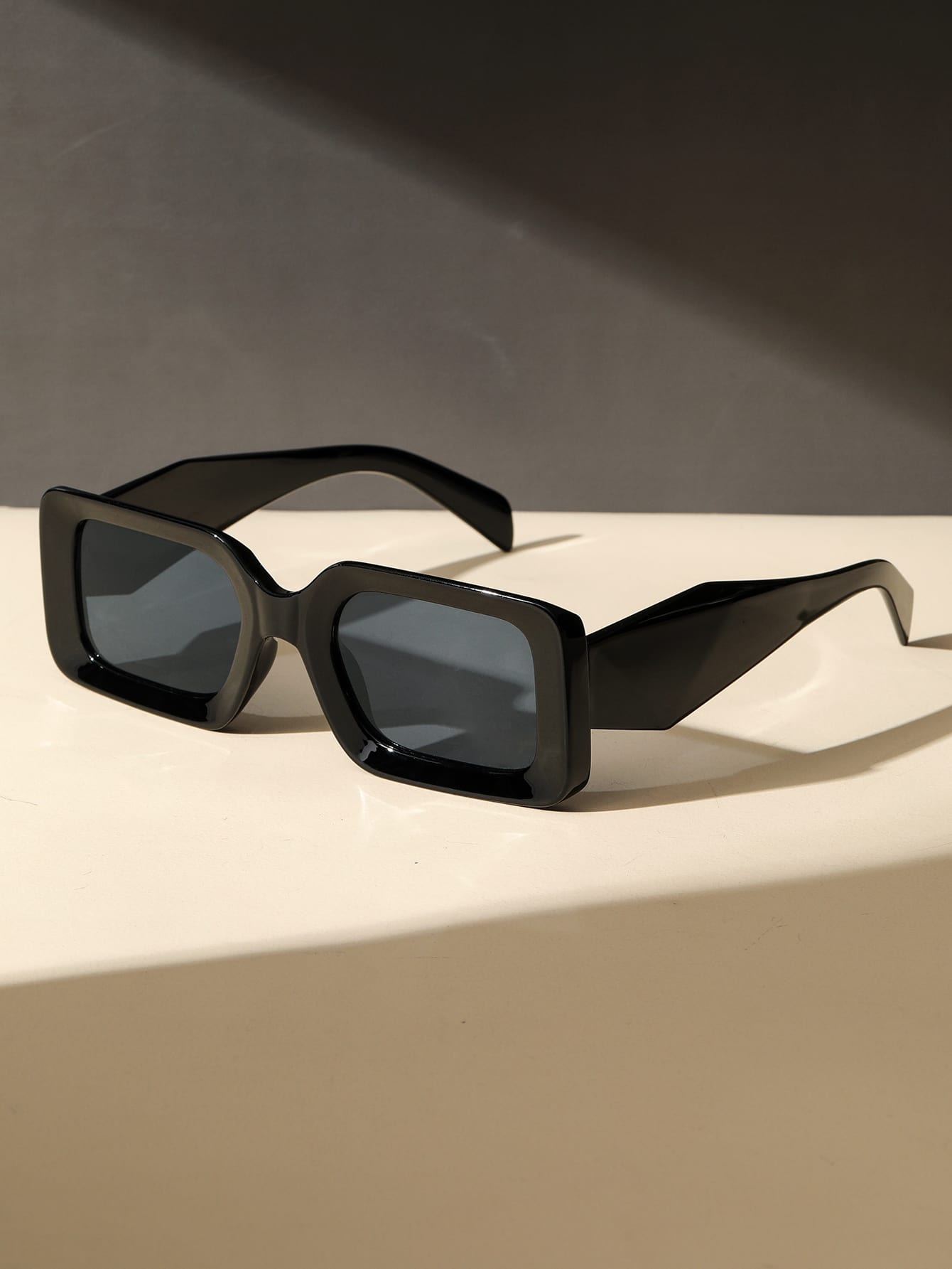 MetroFrame | Mode Brille mit quadratischem Rahmen