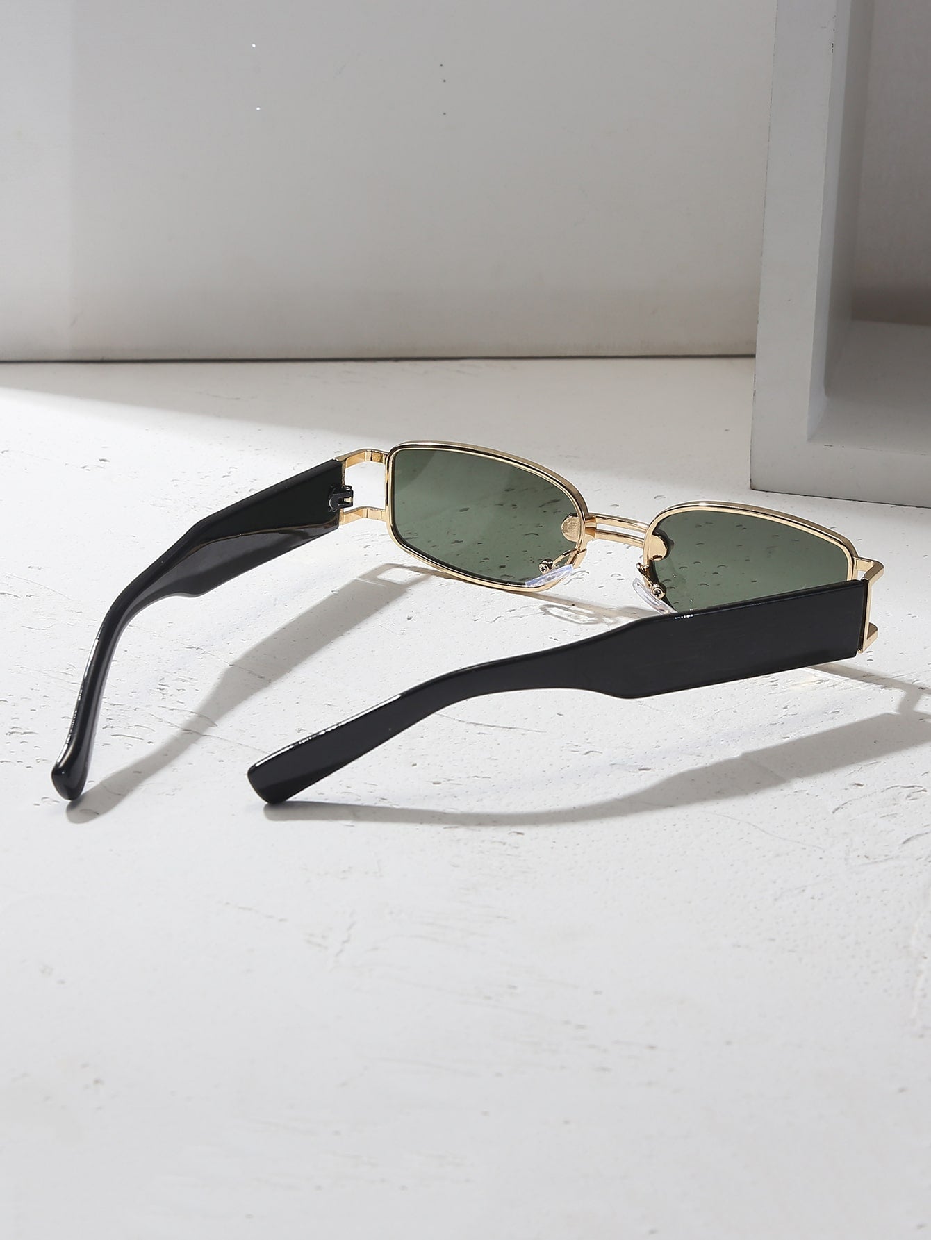 50% RABATT | BeachGlare | Mode Brille mit metallischem Rahmen