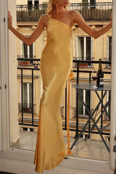 50% RABATT | LuneVelour™ | Satin-Kleid mit schrägem Kragen