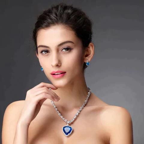 50% RABATT | EternaBlue™ | Herz-Halskette mit Blauem Kristall
