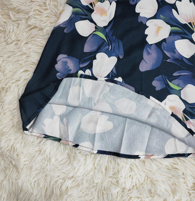 Sommery® Weißes Tulpenschichtenkleid mit kurzen blauen Ärmeln