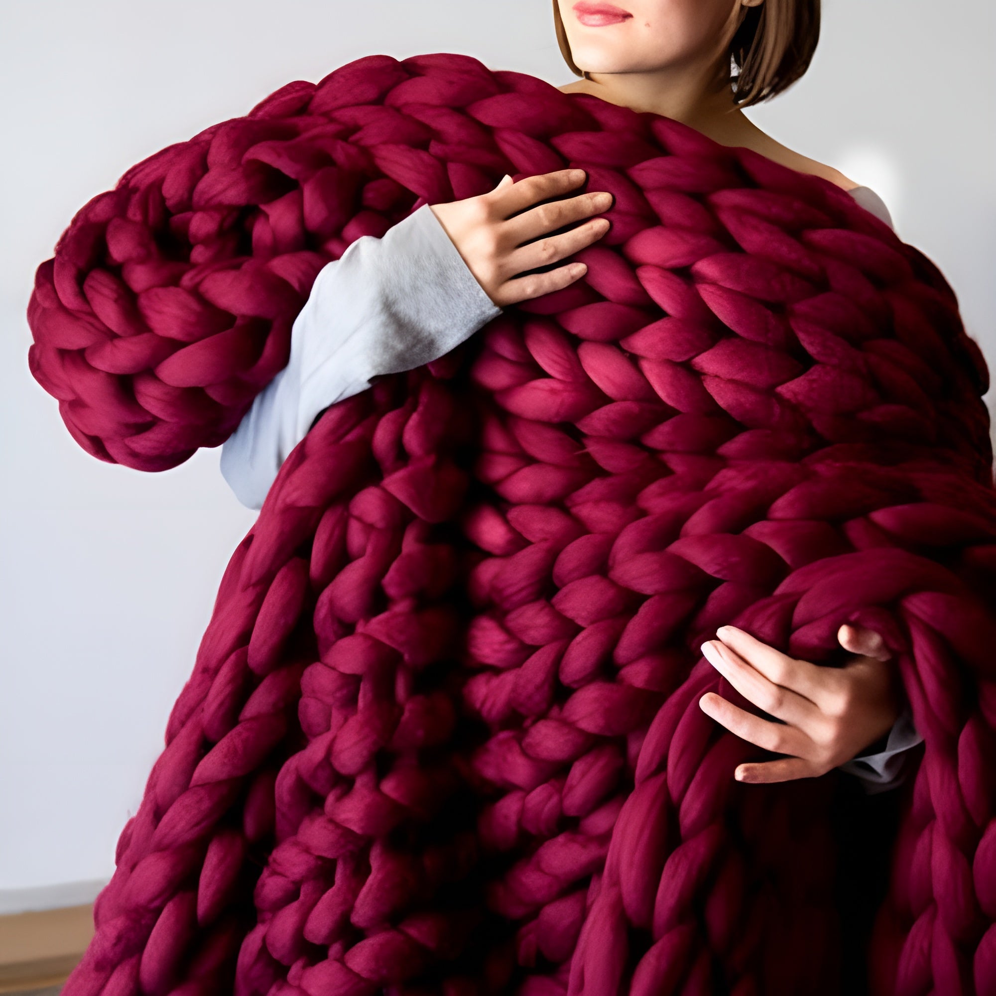 StrickDecke™ – große handgestrickte Chunky Knit Decke in Cremeweiß, weiche und warme Wohndecke für Sofa und Schlafzimmer