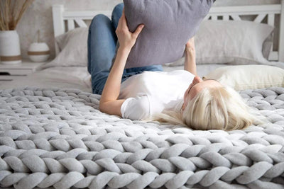 50% RABATT | Blankelle™ | Grob gestrickte Decke