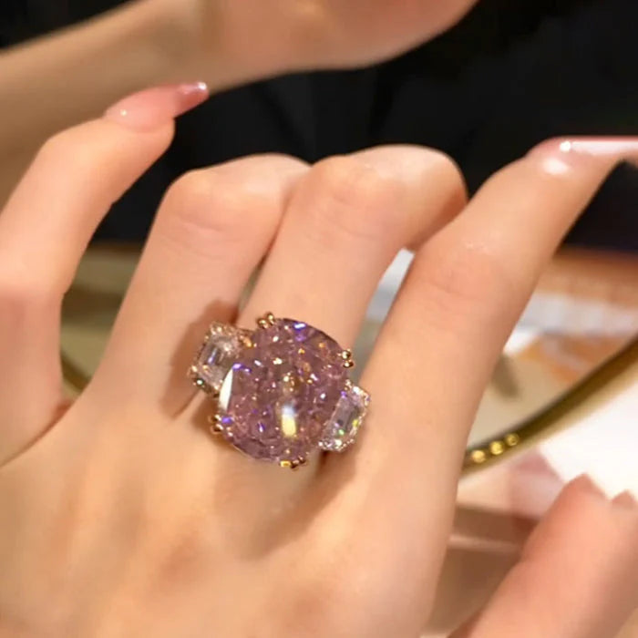 50% RABATT | Pinkora™ | Rosa Ring mit drei Steinen im Brillantschliff