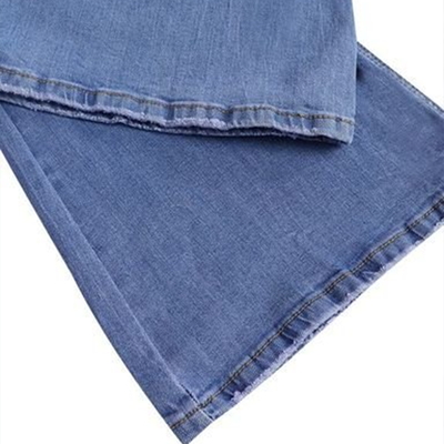 Pylomo™ | Hinternhebende Denim Jeans