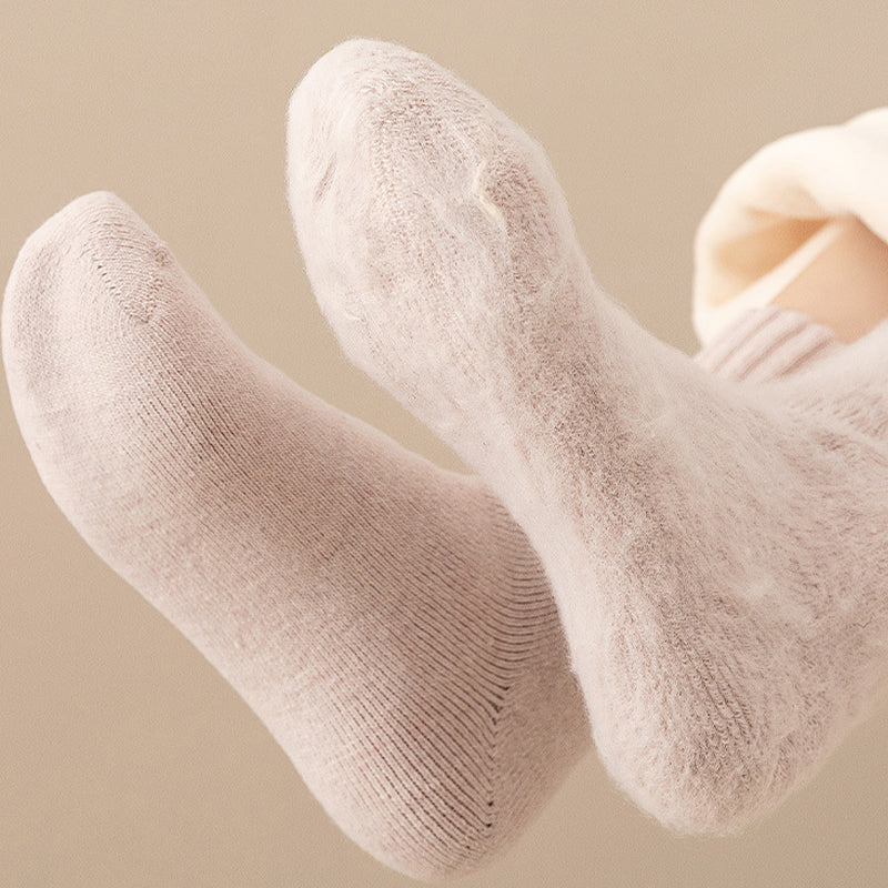 2+1 GRATIS | Kuschelige Unisex-Winter-Thermosocken aus Samt™ - Halten Sie Ihre Füße warm und stilvoll