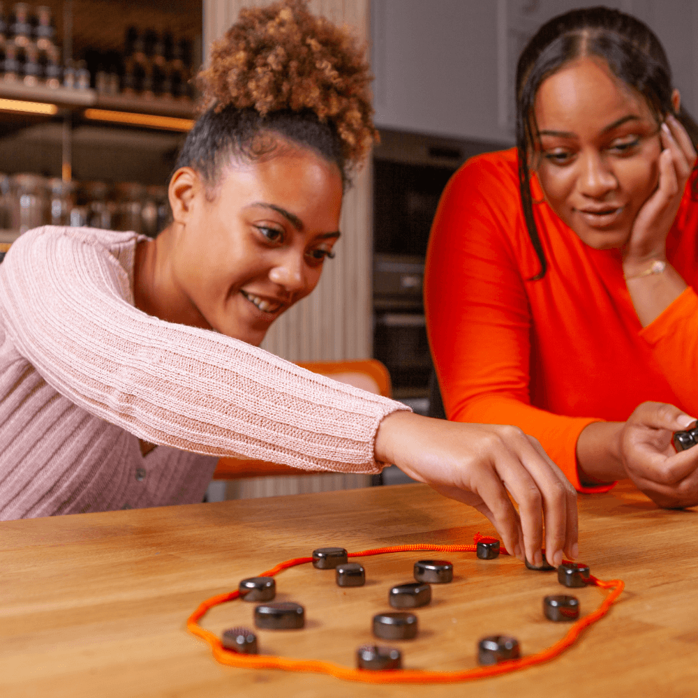 ZENVADA™ Magnetisches Schach - Wo Nervenkitzel und Taktik sich vereinen!