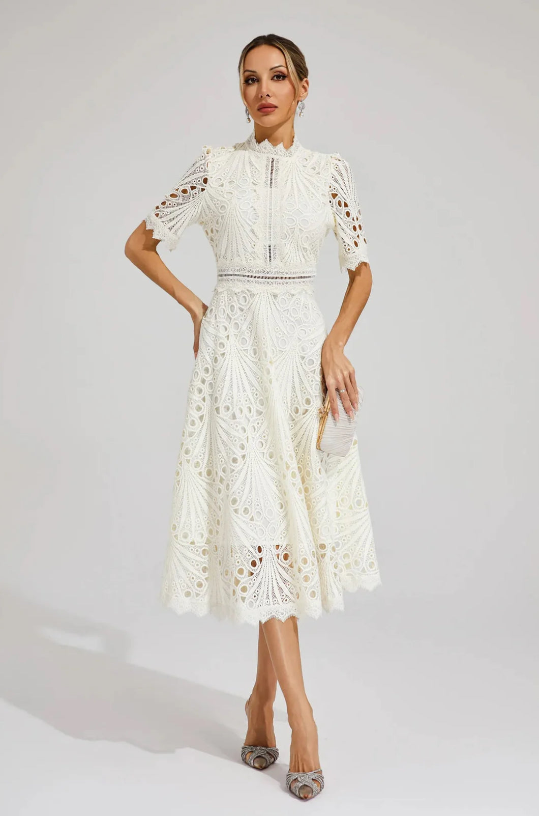 50% RABATT | VORELLE™ | LÄSSIGES KURZÄRMELIGES KLEID
