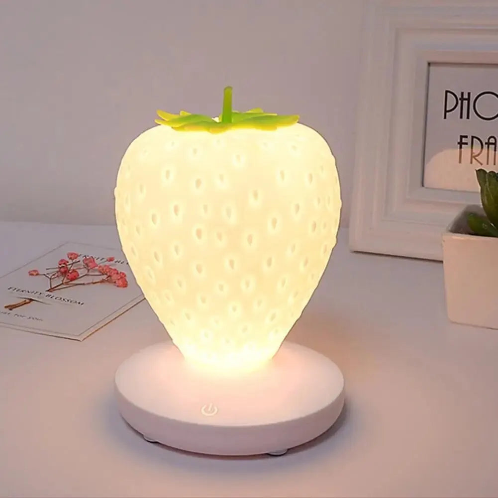 BerryLight® | Erdbeer-Lampe Nachtlicht – perfekt für Schlafzimmer & Geschenkidee