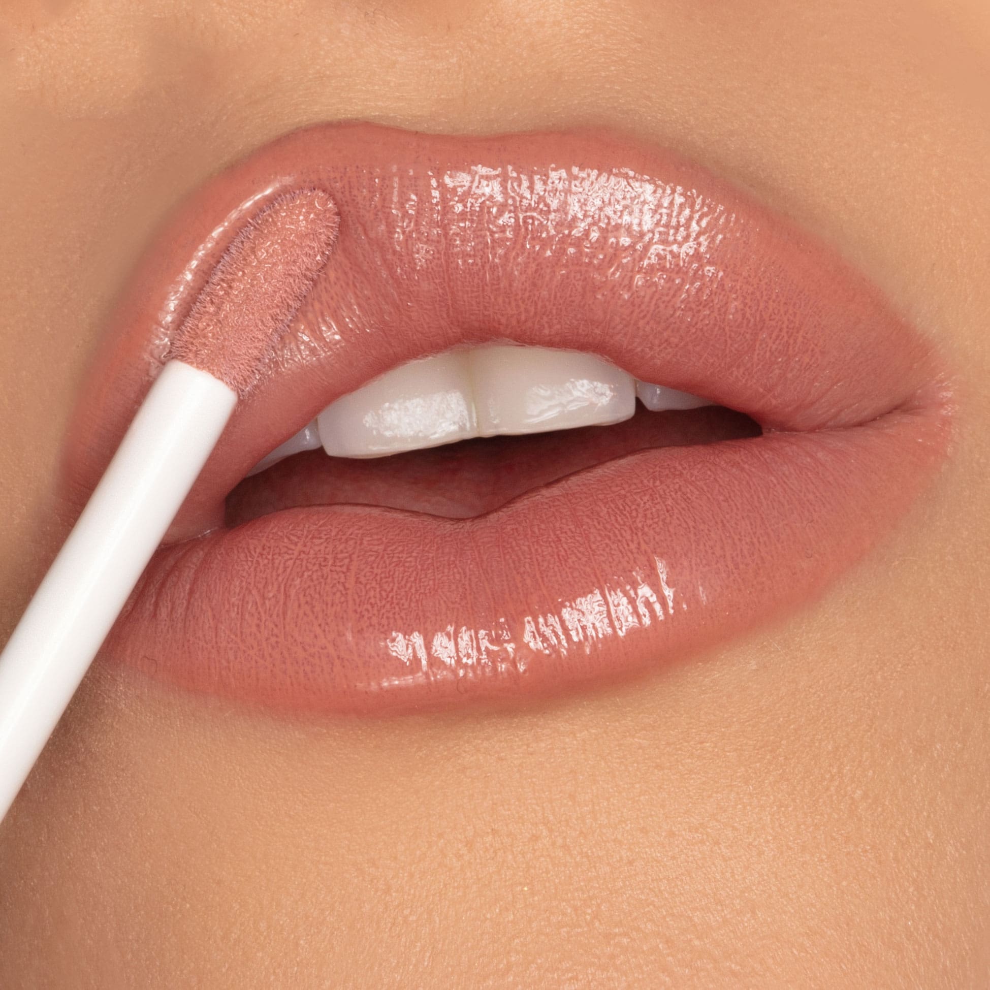 1+1 GRATIS | Supermodel Klassischer nudefarbener Lipgloss
