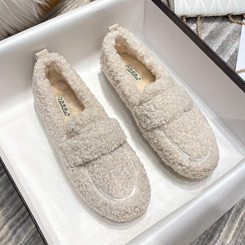 CozyLuxe™ Plüschpantoffeln – Komfort und Stil