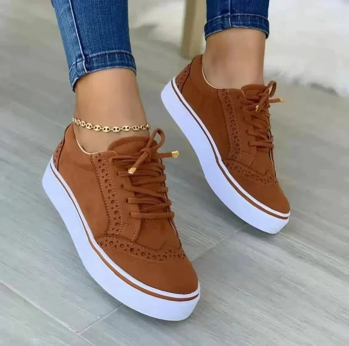 50% RABATT | Brigitte | Trendige orthopädische Turnschuhe
