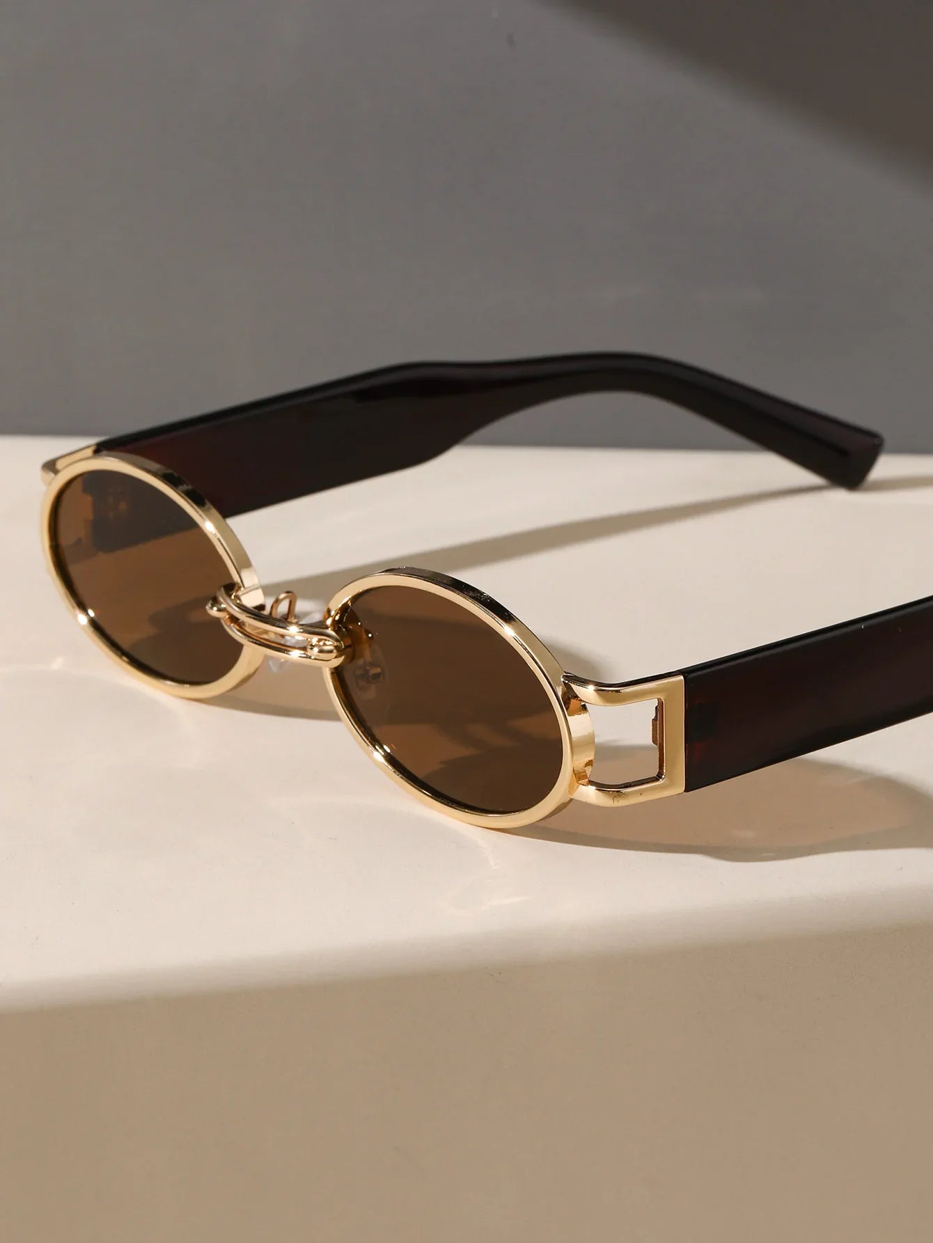 BelezaaChic | Sonnenbrille mit Goldrahmen