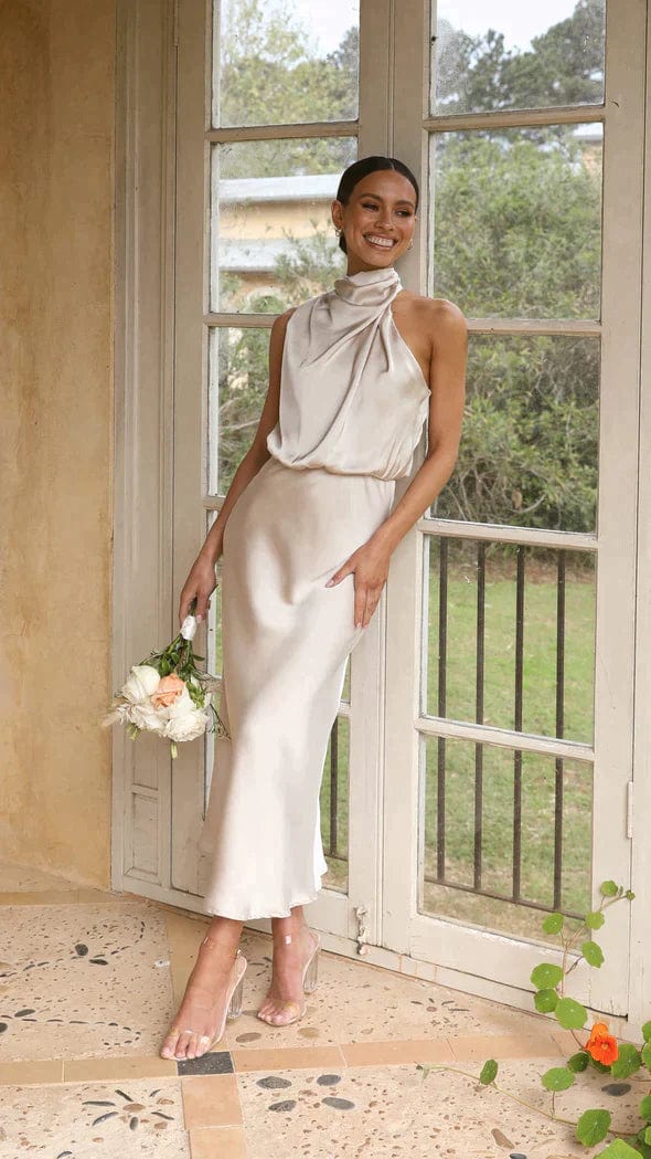 50% RABATT | Belle | Glänzendes langes Kleid