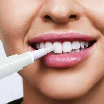 1 + 2 GRATIS | EasyWhite™ | Für ein strahlend weißes Lächeln